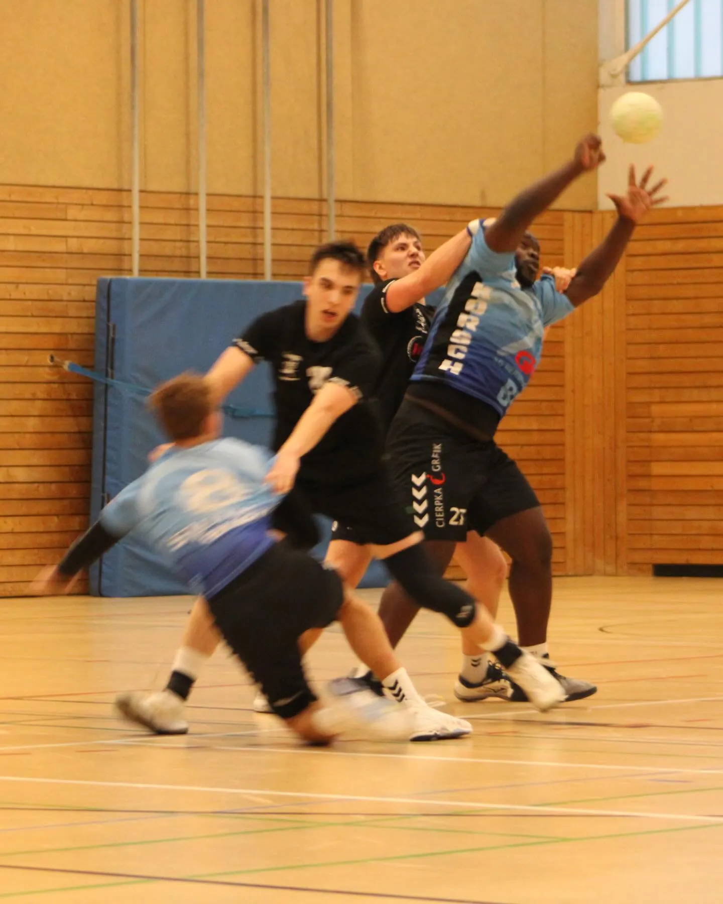 Foto 4 zum Beitrag Verbandsliga 14.02.26 -  SG Hermsdorf/ Waidmannslust II gegen Pfeffersport