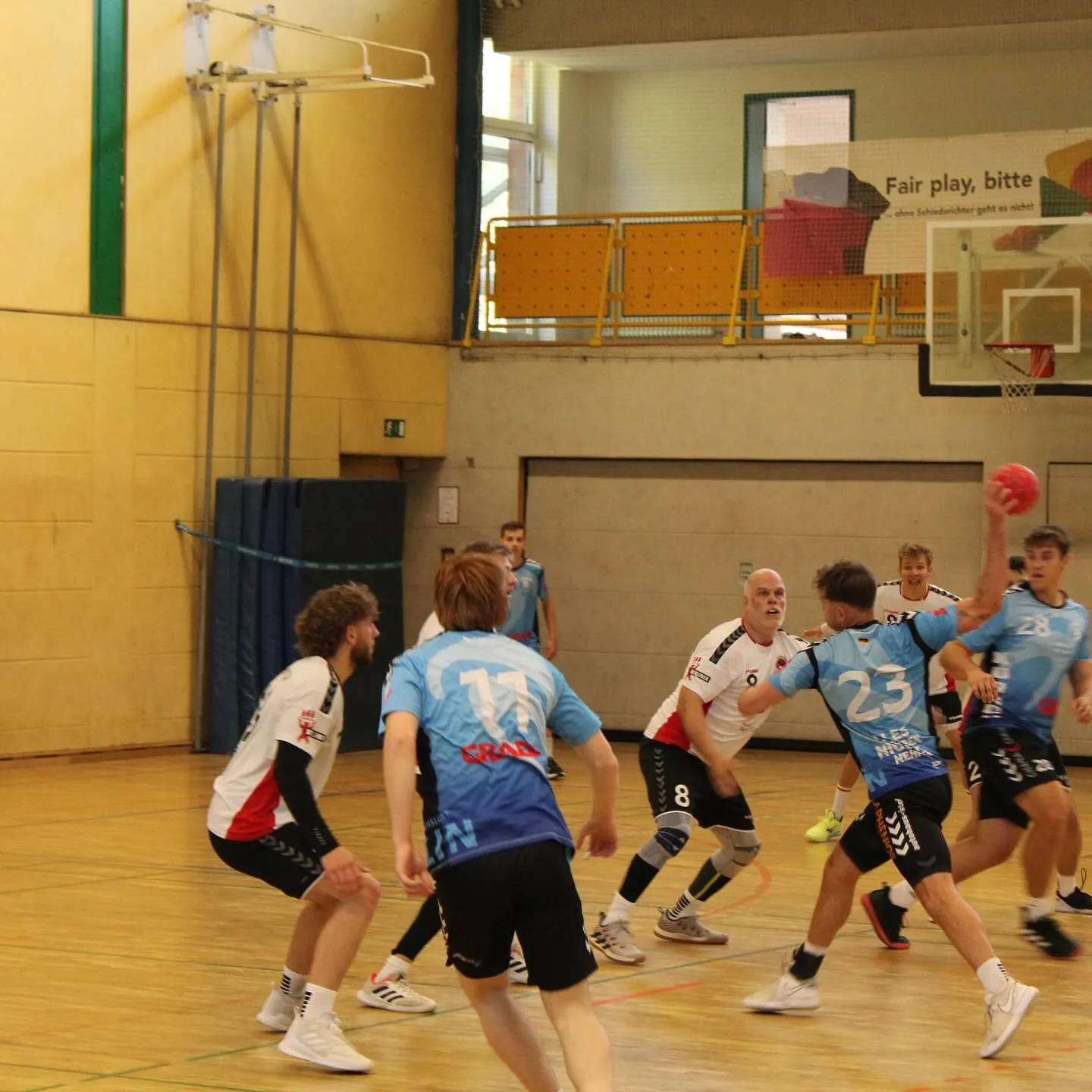 Foto 3 zum Beitrag Lichtenrader SV II -  2. Männer - 34:28 (18:15)