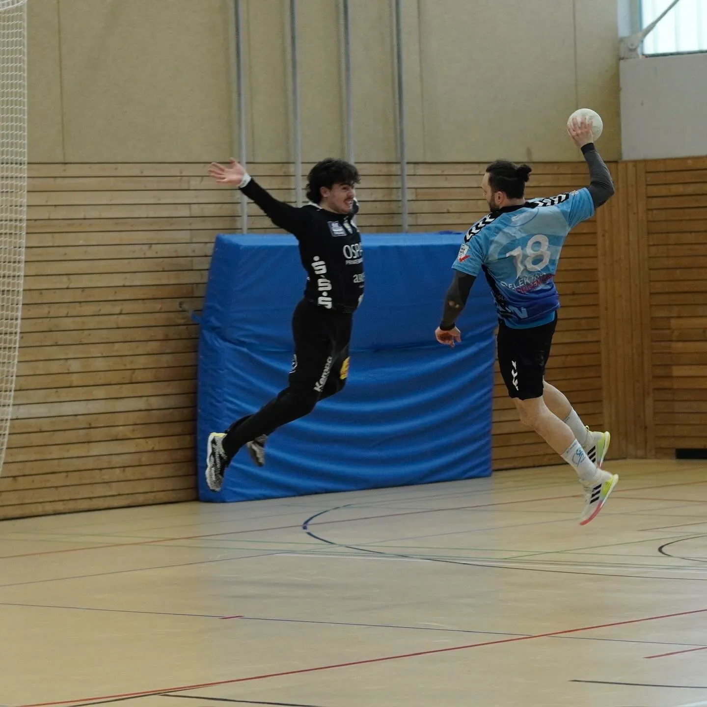 Foto 3 zum Beitrag Spiel gegen HC Empor Rostock II: 28:23 – wichtiger Heimsieg im Abstiegskampf