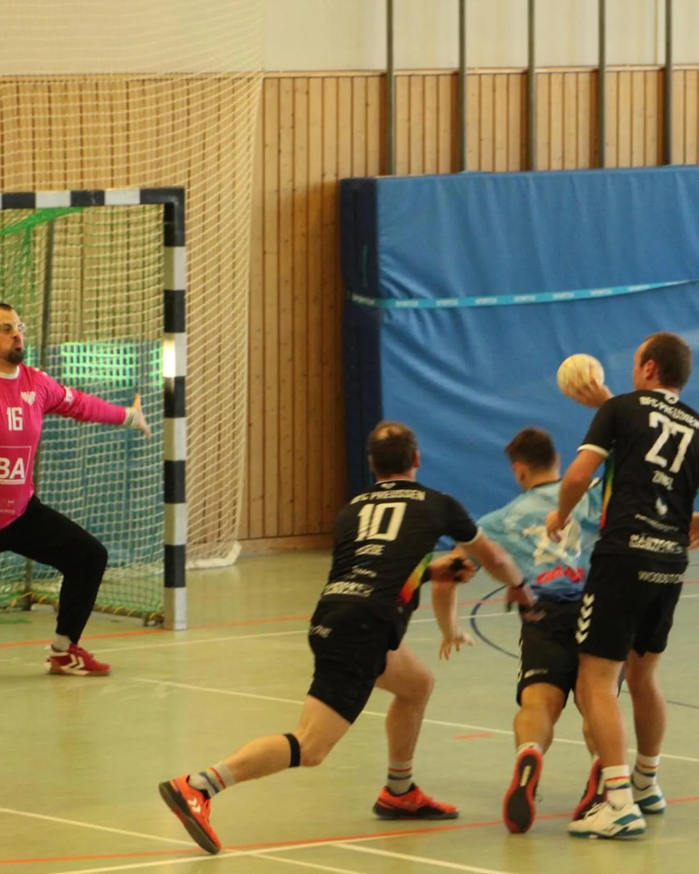 Foto 3 zum Beitrag Die 2. Männer sind Weihnachtsmeister der Verbandsliga!