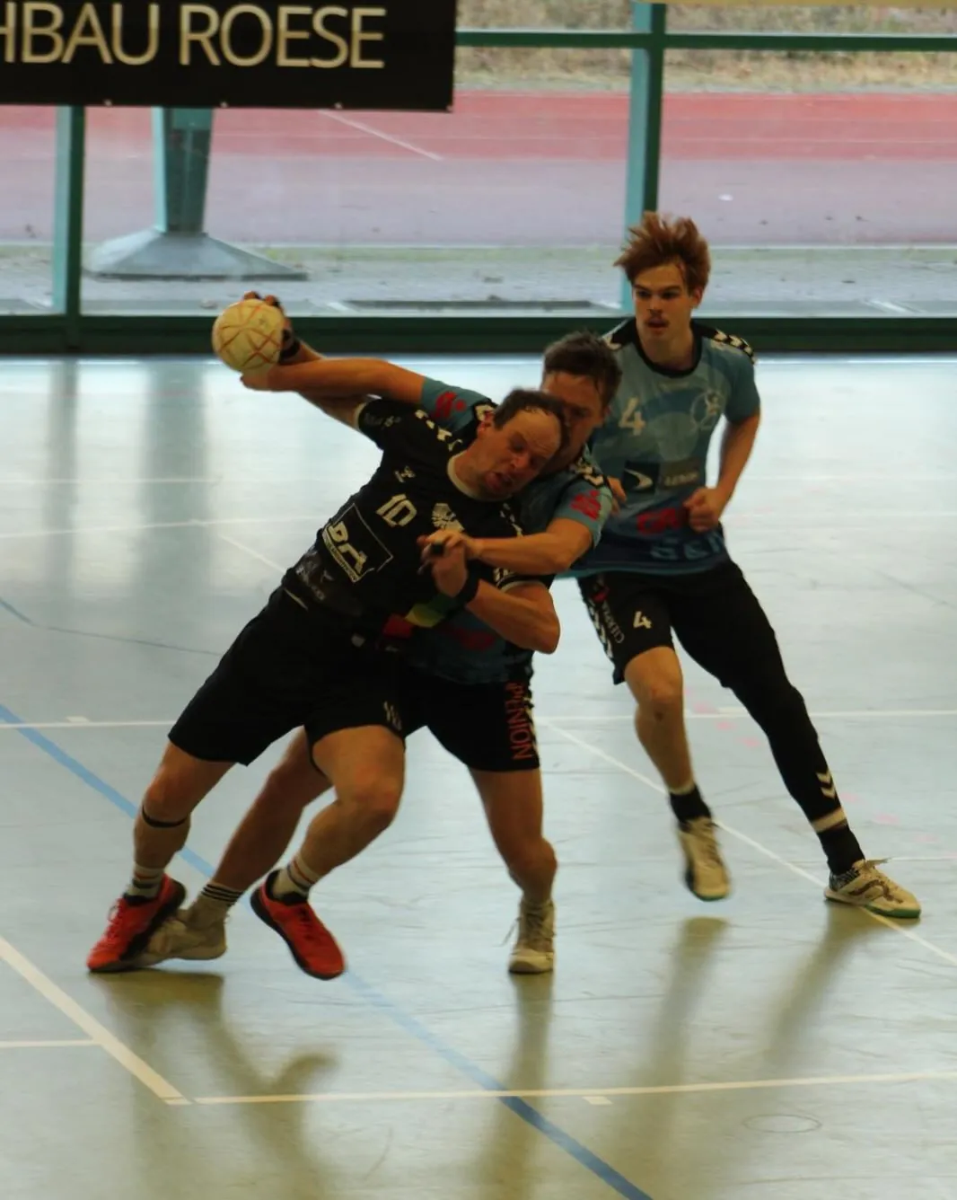 Foto 9 zum Beitrag Die 2. Männer sind Weihnachtsmeister der Verbandsliga!
