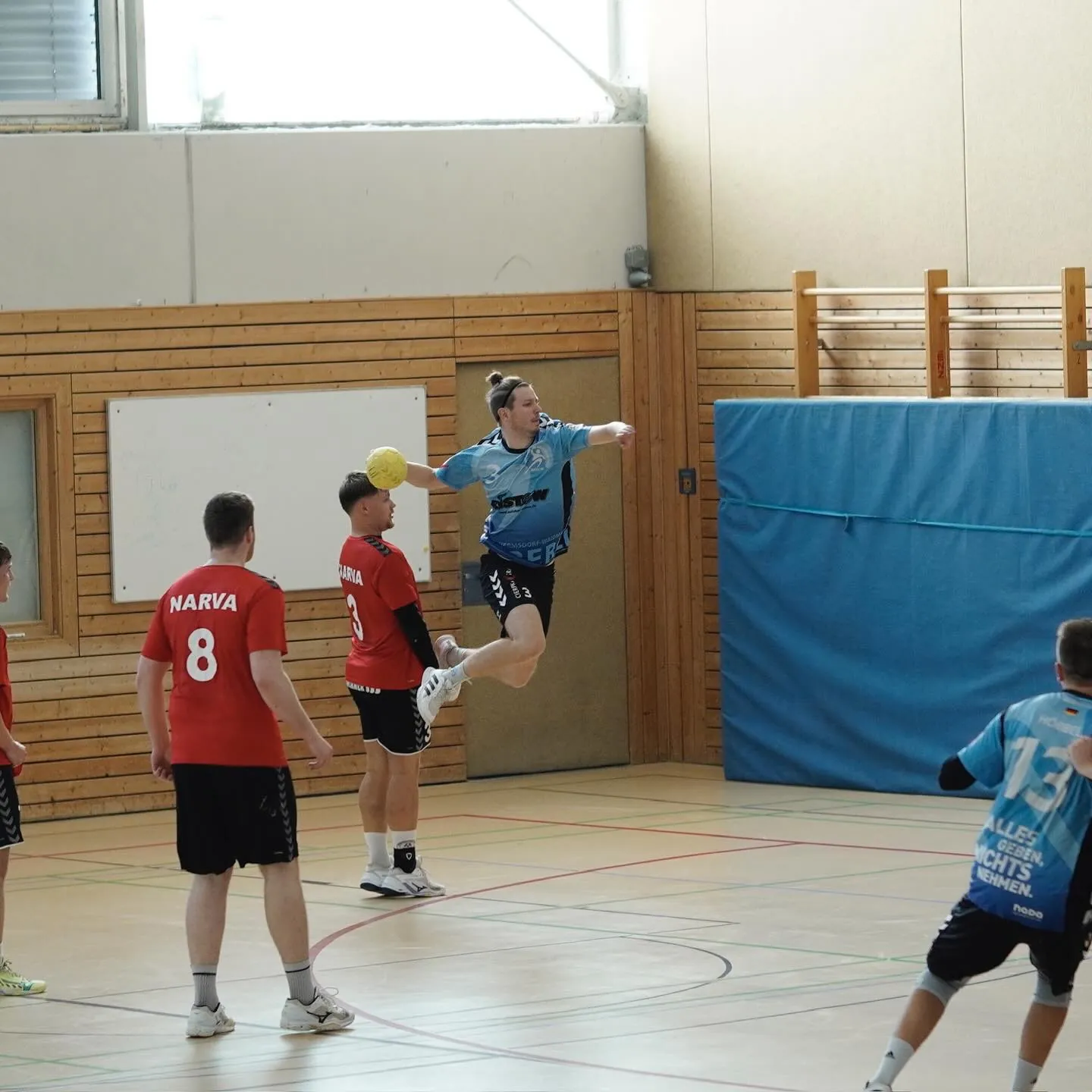 Foto 5 zum Beitrag 📸 Spielbericht | SG Hermsdorf-Waidmannslust – @sgnarva_maenner (36:37)