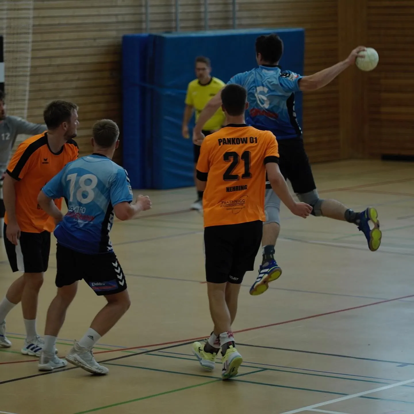 Foto 9 zum Beitrag Spielbericht: 1. Männer – Hbfr. Pankow (39:27)