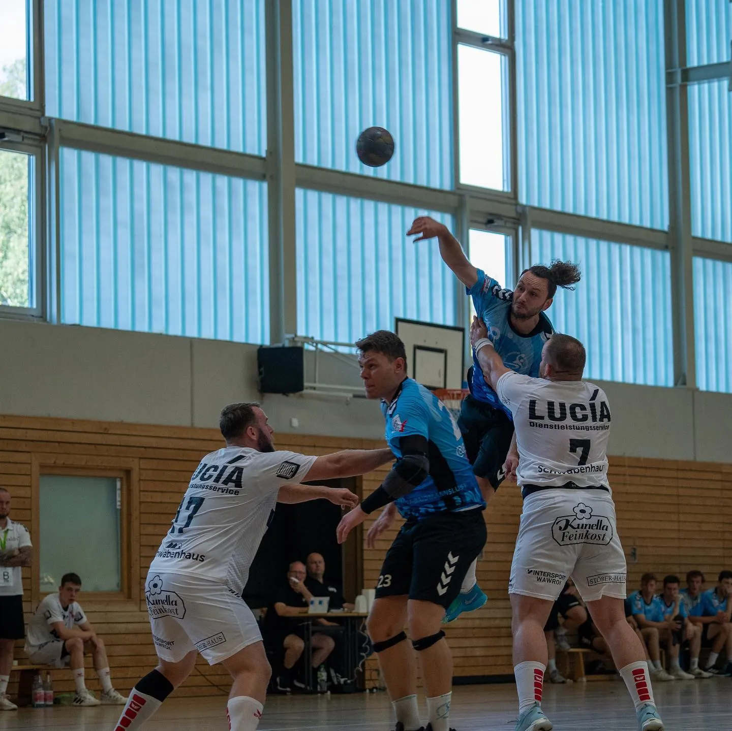 Foto 5 zum Beitrag Schwacher Heimstart der 1. Männer 🤾‍♂️