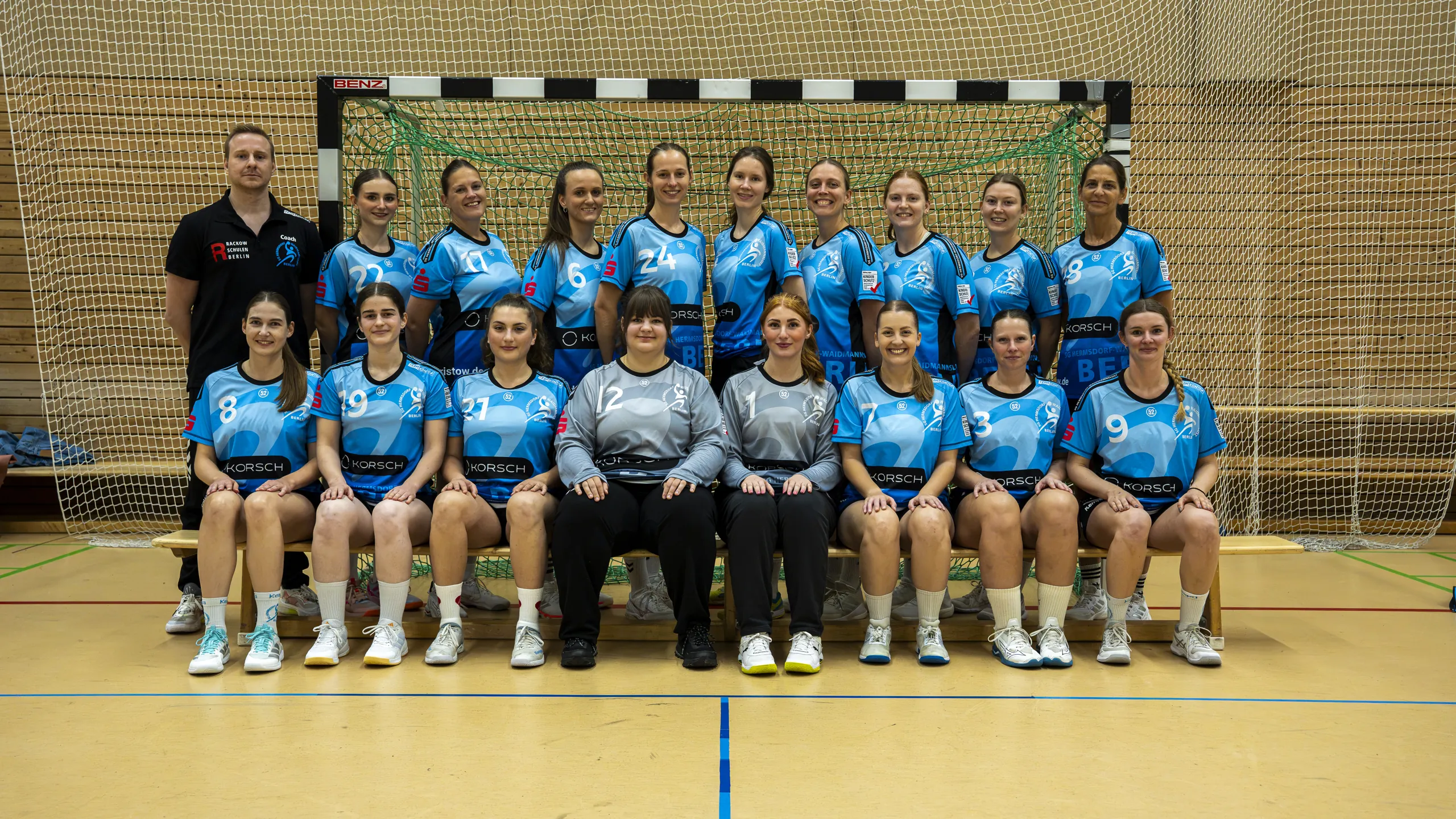 Teamfoto der Frauen I